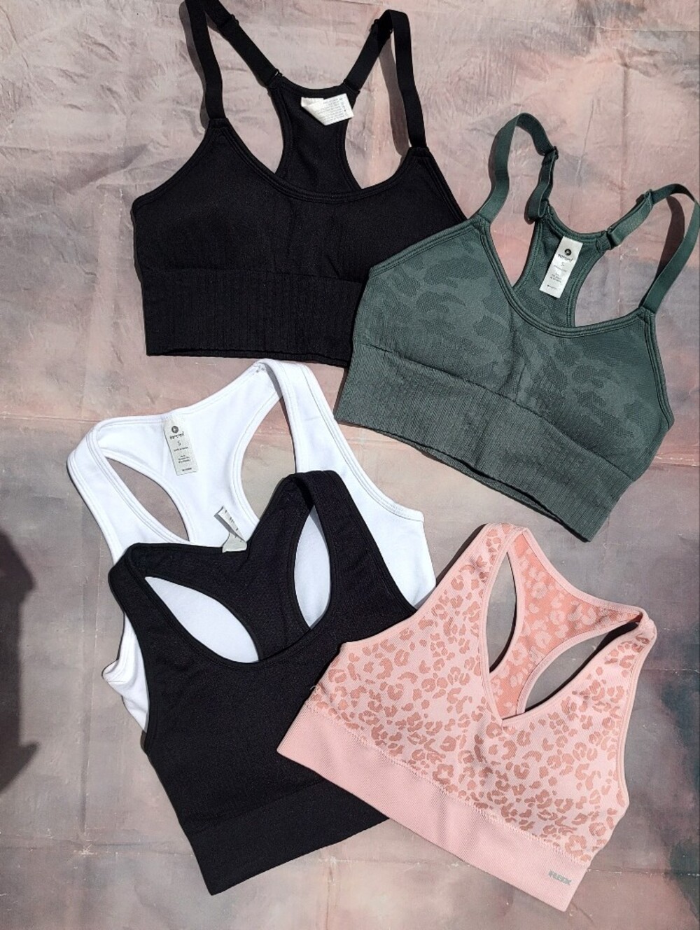 5 Seamless Racerback Comfort Sports Bra! - Picture 2 of 13